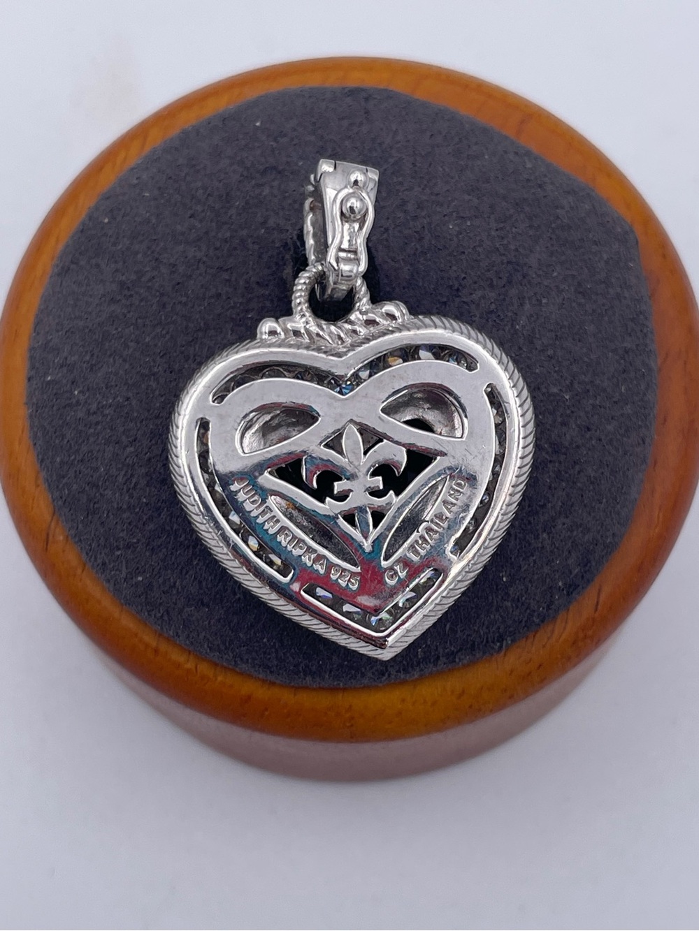 Judith Ripka Sterling Silver 925 Carved Black Onyx Heart CZ Pendant Thailand 15g - Picture 8 of 8